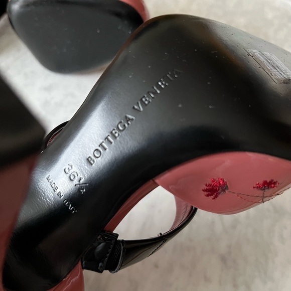 Bottega Venata Karung Taupe Mary Jane heels - Picture 5 of 6